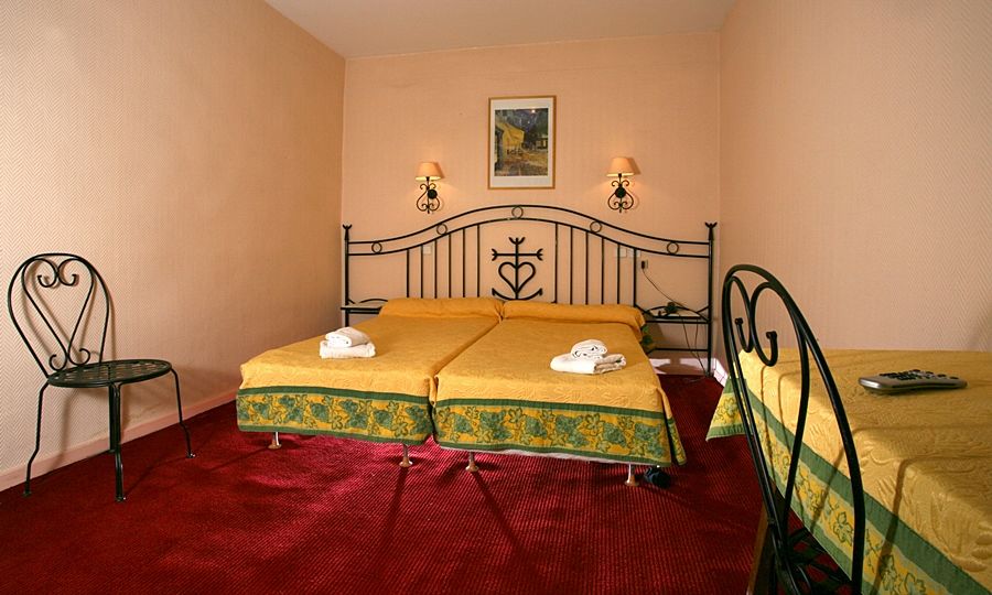Hostellerie De La Source Arles Eksteriør billede